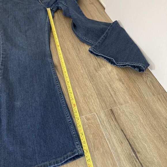 Levi’s Signature Womens Low Slim Flare Jeans Junior Size 11 Medium - Picture 8 of 9